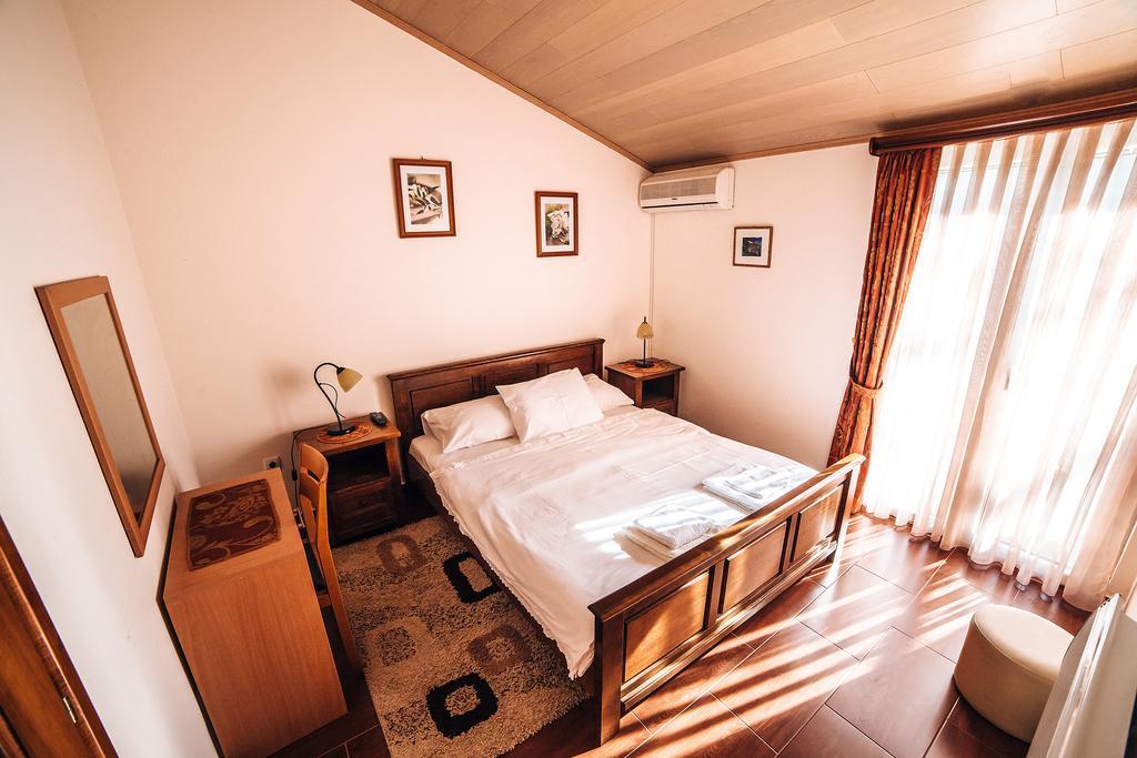 Guest House Sebelj Budva Zimmer foto